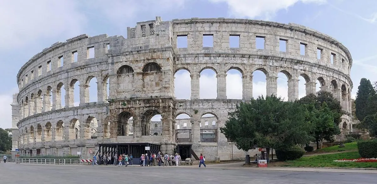 Three Lions Apartment Number 2 Pula
