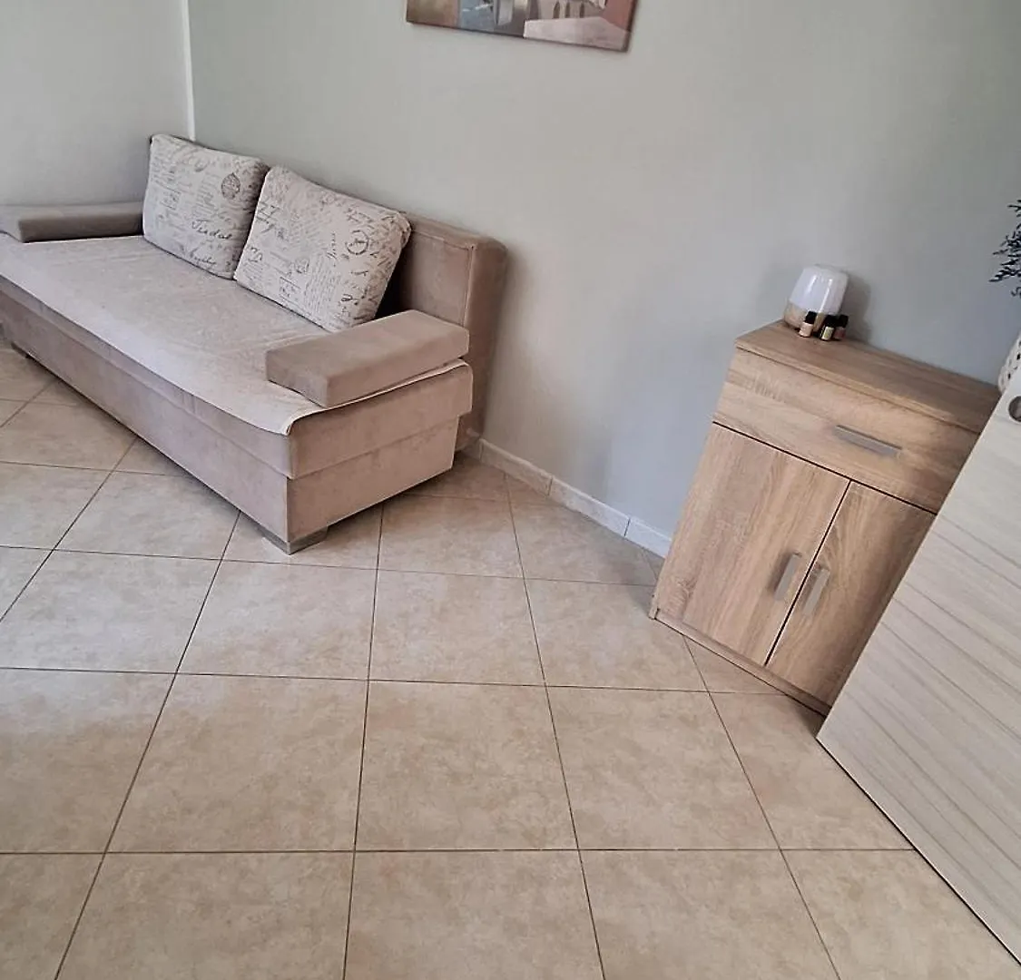 Three Lions Apartment Number 2 Pula
